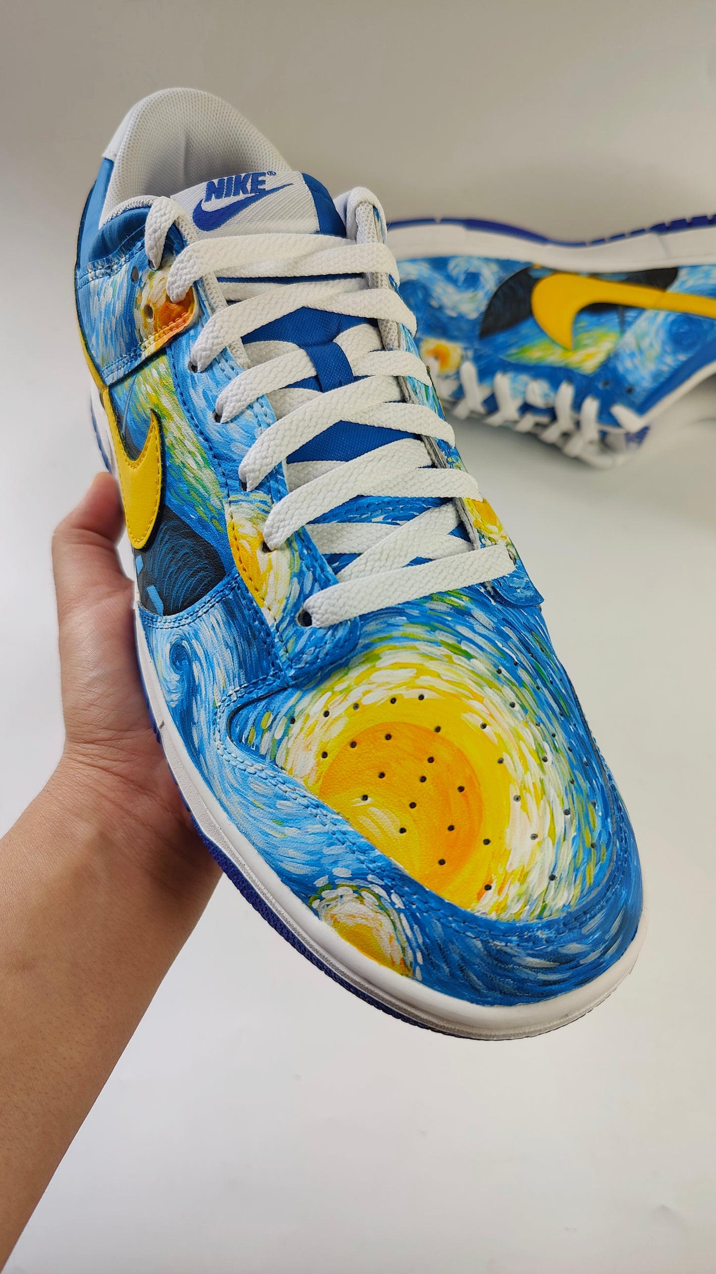Van Gogh Dream Dunks