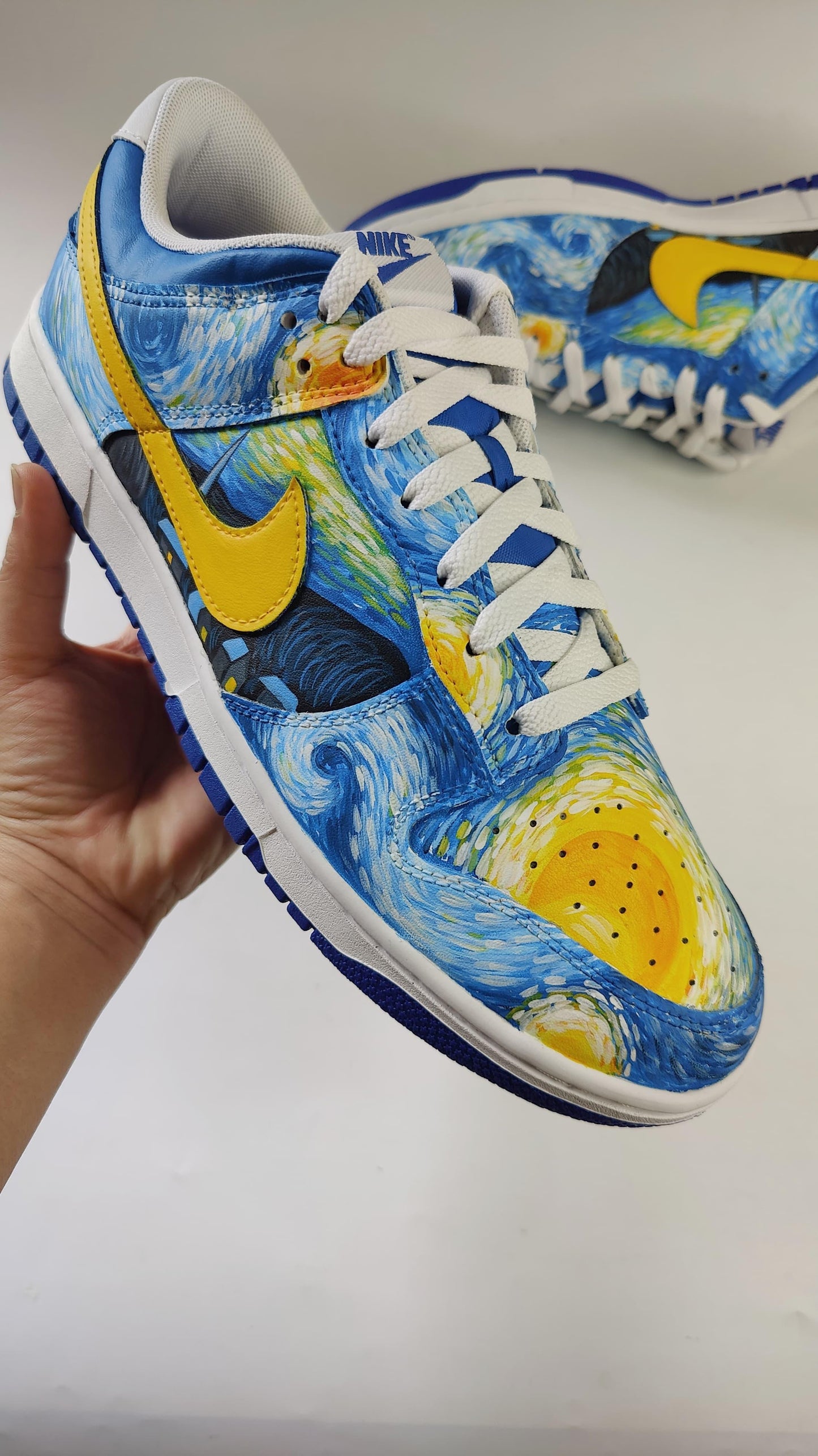 Van Gogh Dream Dunks